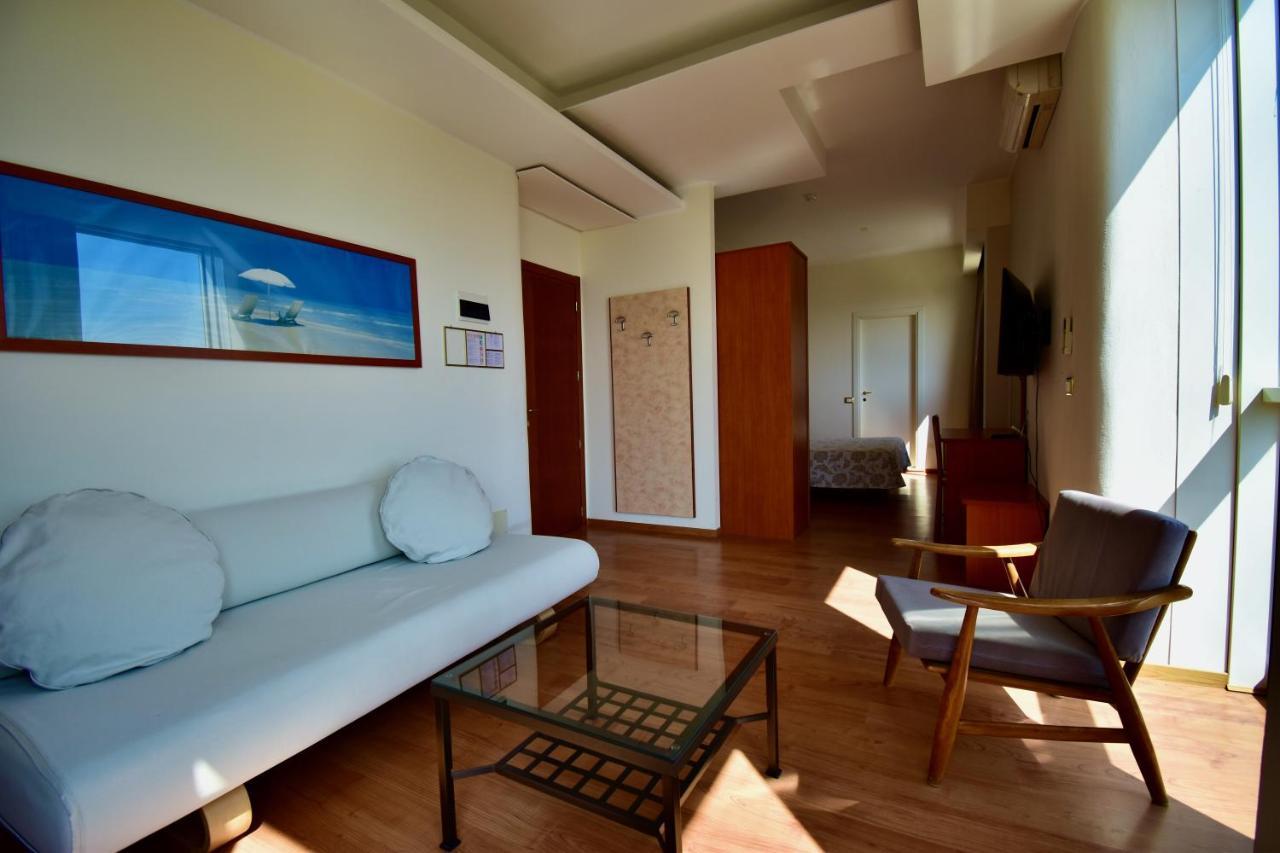 Hotel Astor B&B Lido di Classe Exterior photo