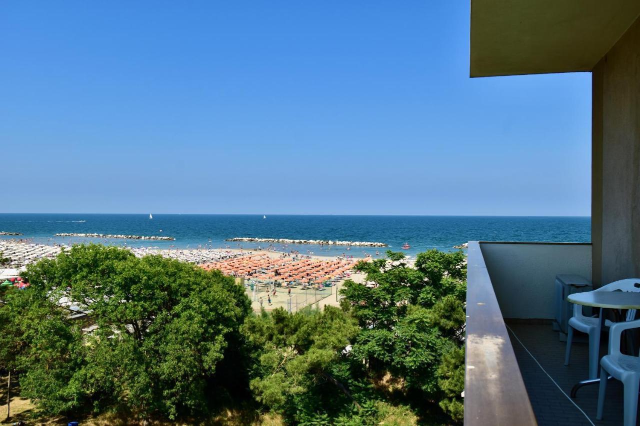 Hotel Astor B&B Lido di Classe Exterior photo