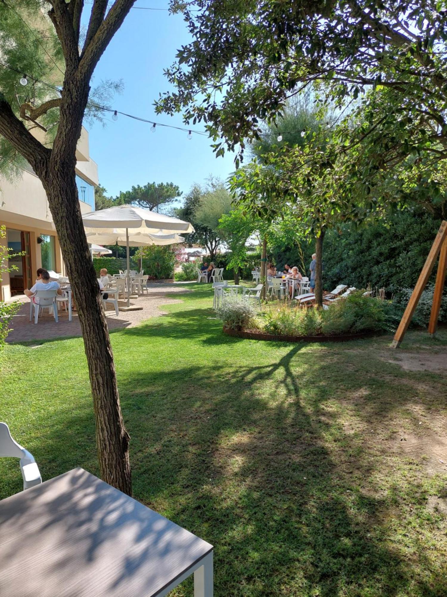 Hotel Astor B&B Lido di Classe Exterior photo