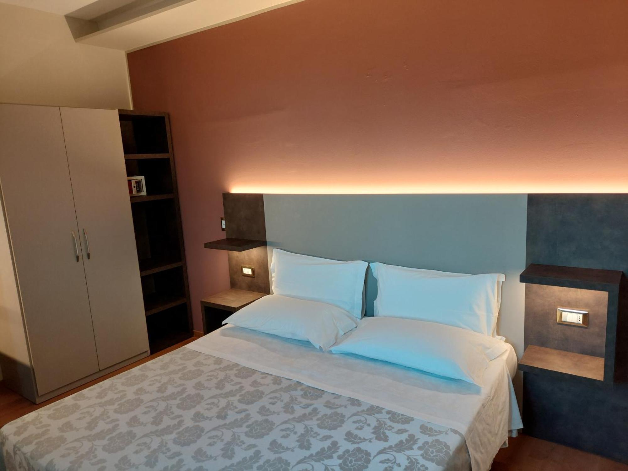 Hotel Astor B&B Lido di Classe Exterior photo