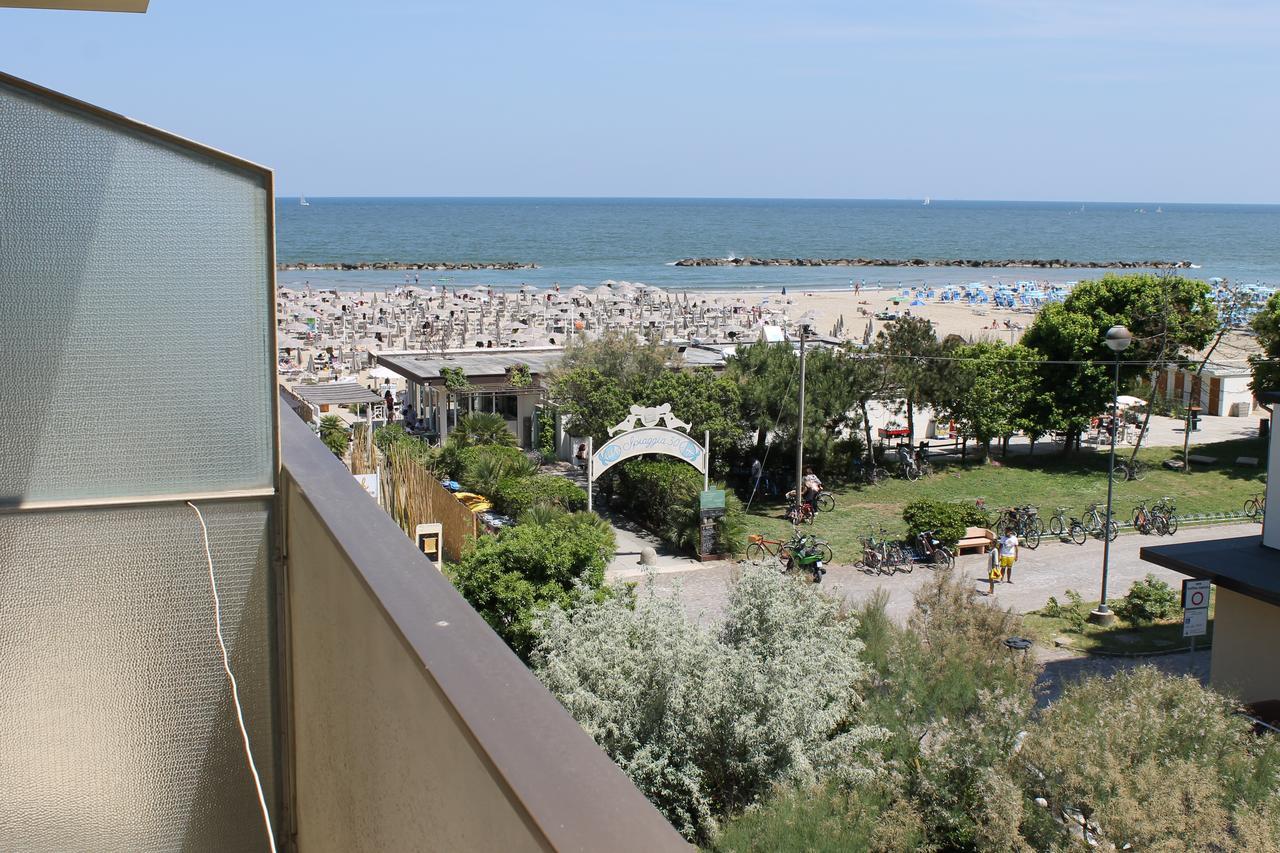 Hotel Astor B&B Lido di Classe Exterior photo